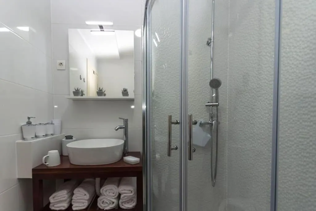 Wonderful Apartment Near City Center And Sea Split